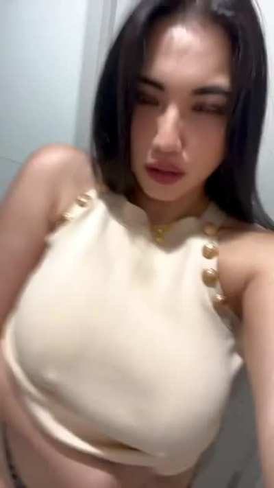 even if curvy asians isnt your type i promise youd have a fun night with me (OC)