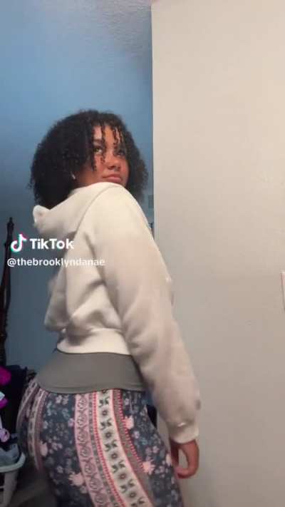 Gyatttt 😫😫
