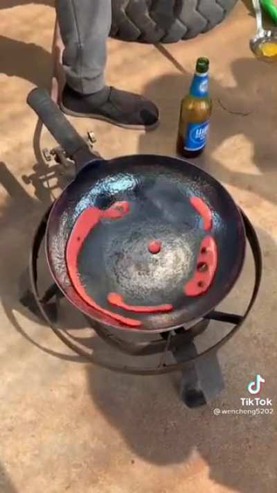 The way this egg is cooked