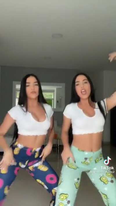 Twins 👯‍♀️