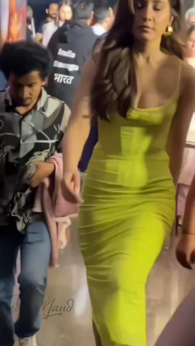 Raashi Khanna 