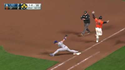 [Highlight] Buster Posey walks off the Dodgers after Will Smith misses the bag