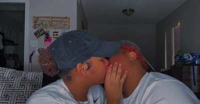 ebony beauty’s tongue fight👅