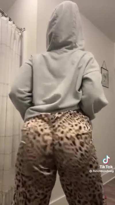 Soft & Jiggly No.573😍🍑