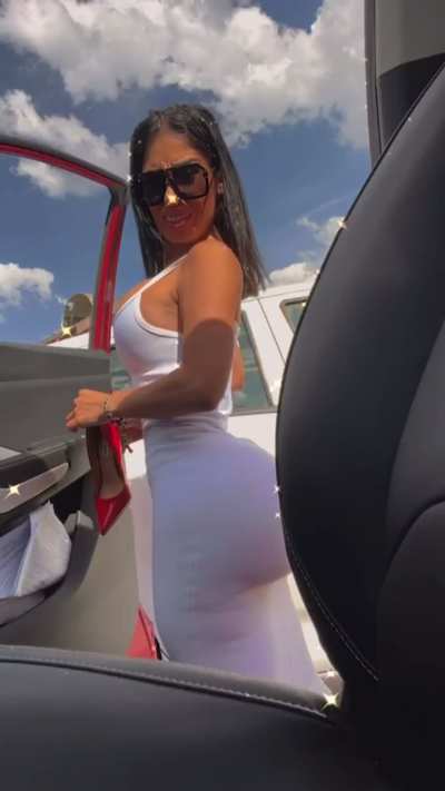 Insane Ass Latina in dress