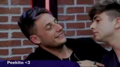 momo gay