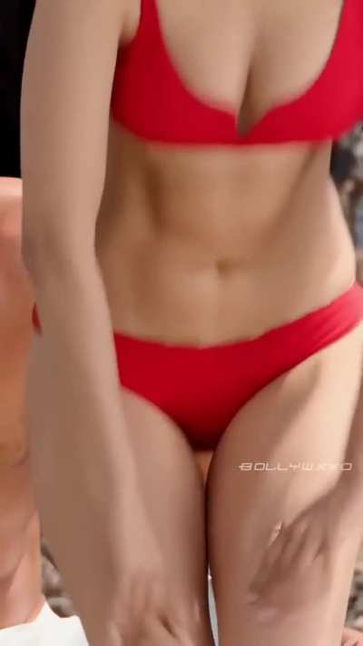 Shraddha red bikini 👙