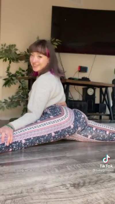 If she did that in my dick I’d cum instantly