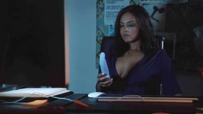 Solo feat. Chalet Leigh, Sharon Leal, Jessica Parker Kennedy and Willa Holland. (OC)