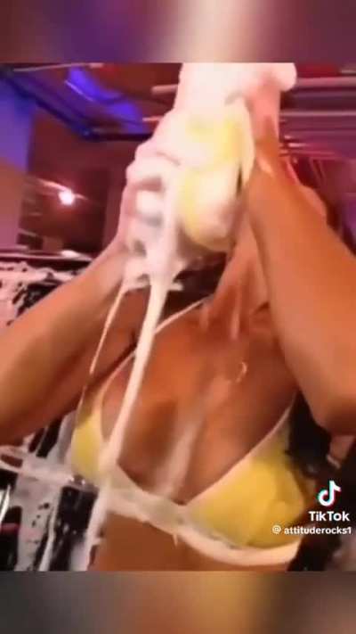 WWE Divas Car Wash