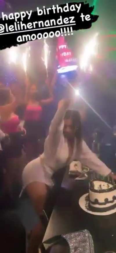 Poppin that ass