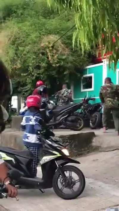 1v2 Tni & Polisi