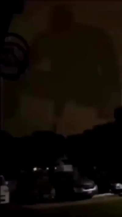 blurs<wbr>ed_li<wbr>ghtni<wbr>ng