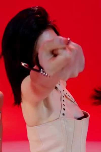 Itzy- Yeji