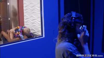 Milfs Like It Big - Ryan Keely - Pounded By The Producer