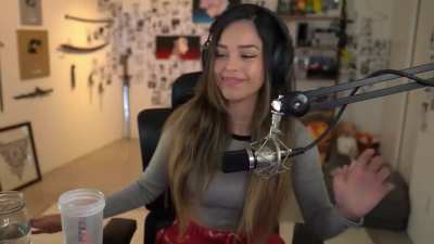 Valkyrae in a tight shirt 😋