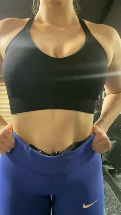 [F]illing out this sports bra nicely 😇