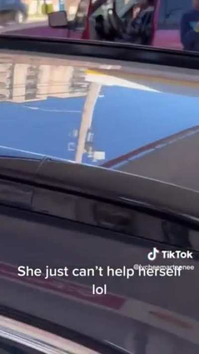 Black Woman falsely accuses Asian Woman of being racist while screaming at her to “go eat a dog with rice” 🤨