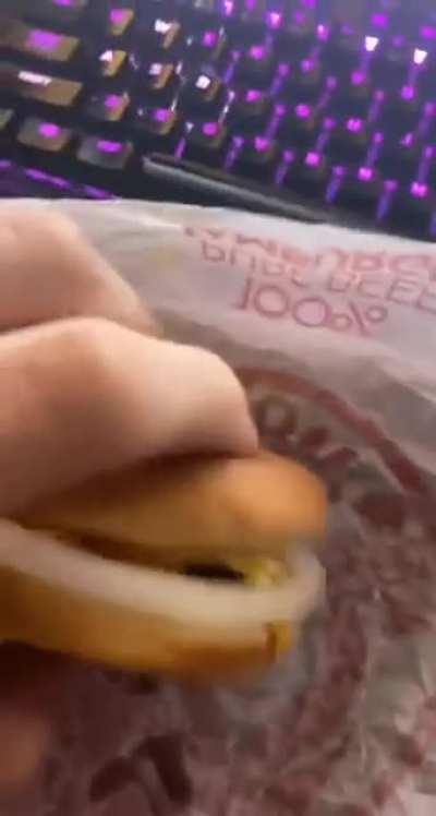 saturn burger