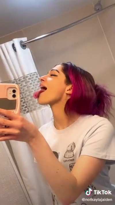 Soo hot