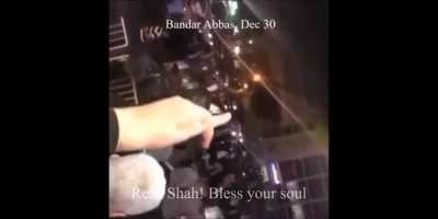 Protests in Iran for return of king/shah