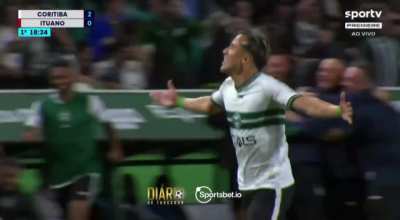 Coritiba [2] x 0 Ituano - Matheus Frizzo (golaço de antes do meio-campo)