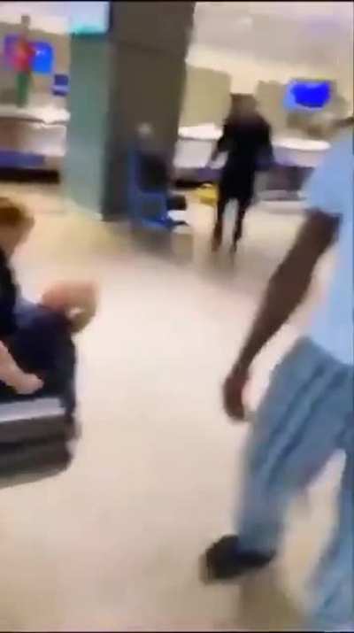 Airport Man response to YouTube prank of “stolen luggage”