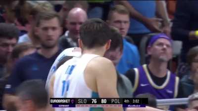 [Highlight] With Slovenia trailing by 4 points with 3 minutes remaining, Luka Doncic fouls out