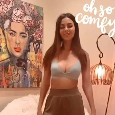 Victoria Justice stripping to show off her incredible cleavage