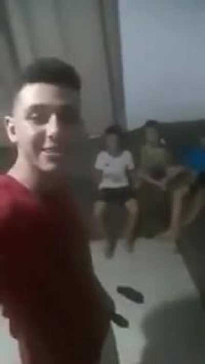 quem tá feliz dá um grito