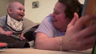 -“Trying to read a book to my 7 month old and he got the giggles”