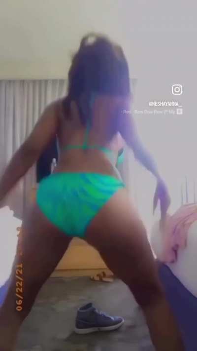 IG: Neshayanna__