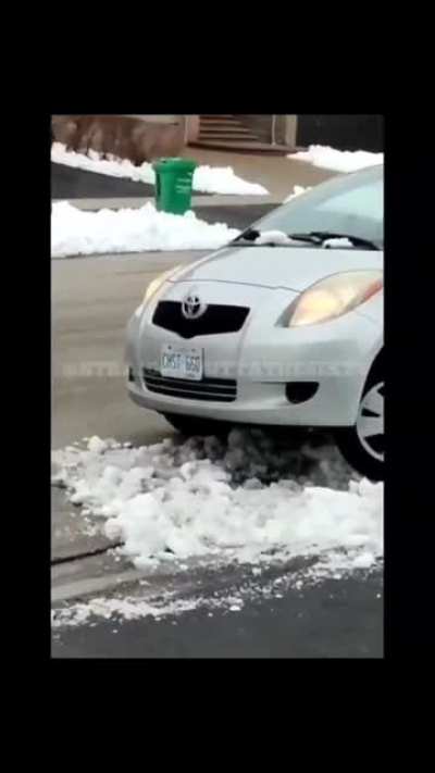 (Full Video) Man attempts to steal a package, has his getaway car stuck in the snow and then gets arrested.