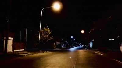 girando anoche por mi ciudad en la zanella 50 + dji mobile 3 + iphone se. Primer intento.