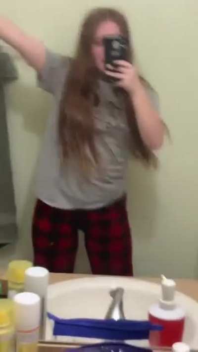 jiggly like always <3