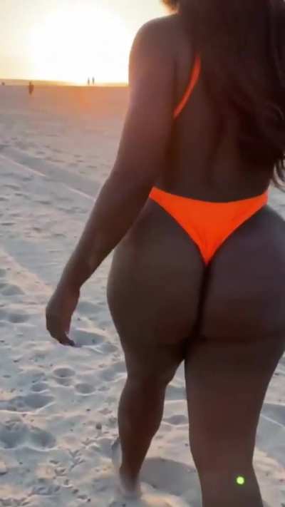 WholeLottaAss Compilation 🍫🍑🐱😈🇨<wbr>🇦🇯🇲