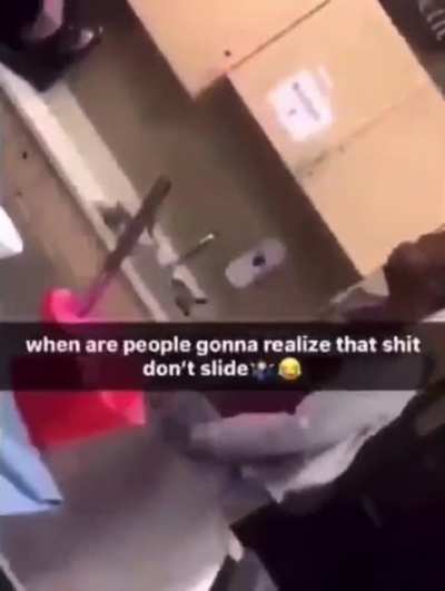 Dont be Racist 🤷🏽‍♂️