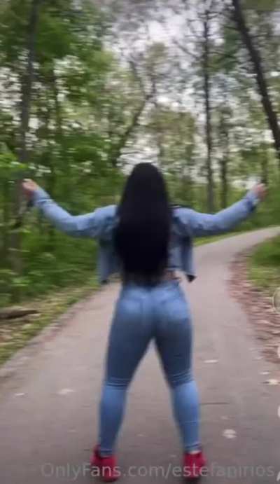 😂