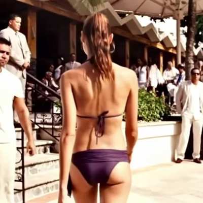 Who's the sexiest women alive? | For me it's Gal Gadot