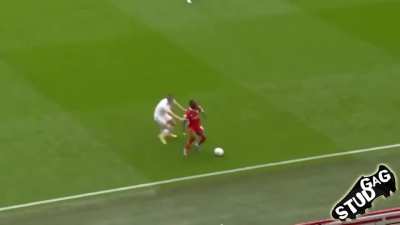 Mane returning the favor in style!