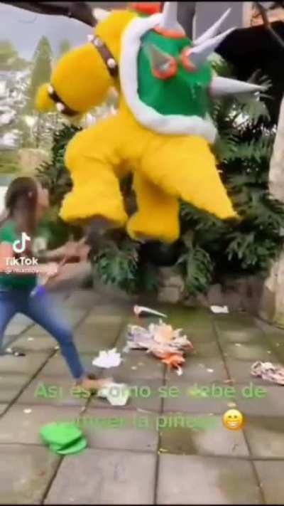 How to break the piñata