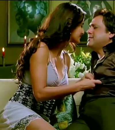 Who wants to swap places with govinda😅. I guess everyone😜