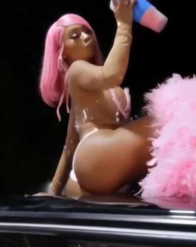 She so fine