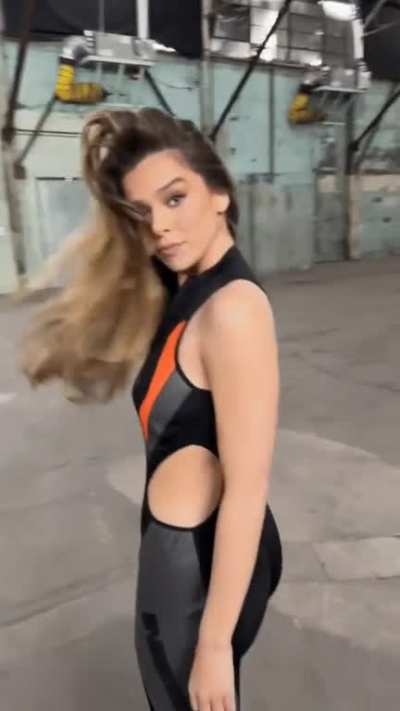 Hailee Steinfeld