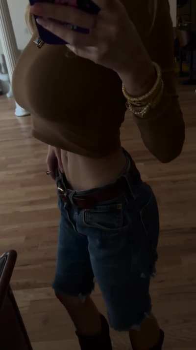 Dark crop top