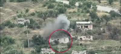 Russian artillery strike on a Ukrainian mortar crew sends a body flying in the air 