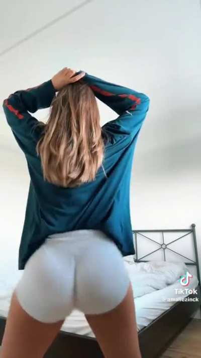 @Ameliezinck