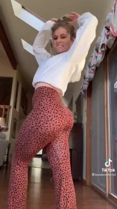😱