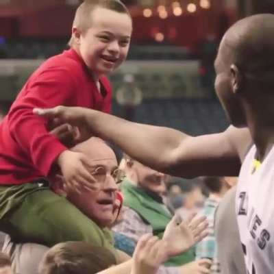 Pure wholesome moment.