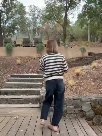 Stripes & a kiss